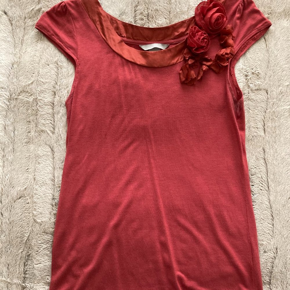 Smoky Red H&M Top with silk neck & flower detail.